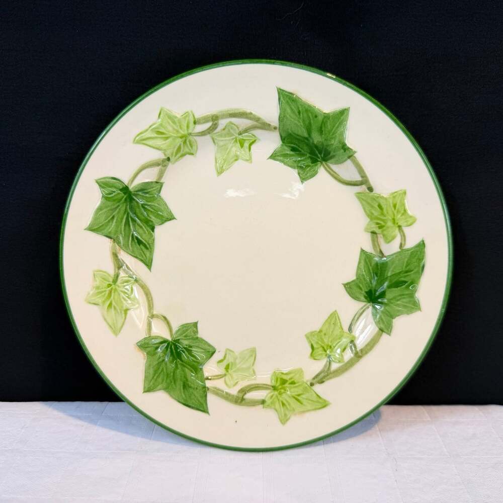 Vintage Franciscan Ivy bread & butter plate. 6.25", California USA 1949-53.